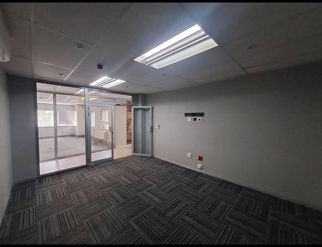 550M² OFFICE TO LET IN ILLOVO